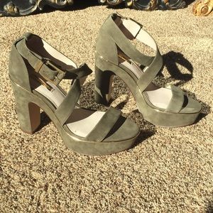 Louise et Cie green and gold heels